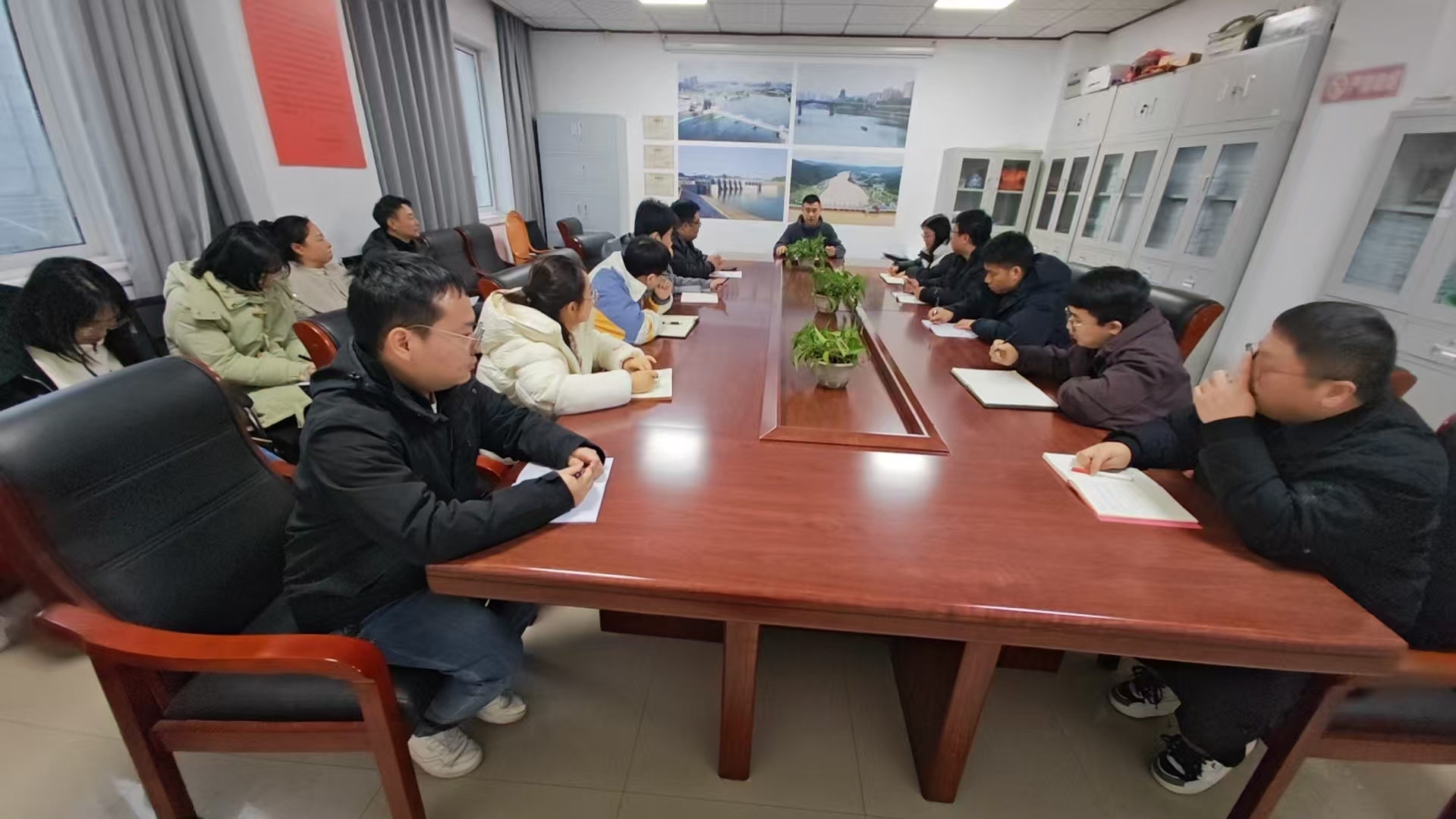 12590c9aab53a80692b7ba6f46b27be.jpg 12590c9aab53a80692b7ba6f46b27be.jpg